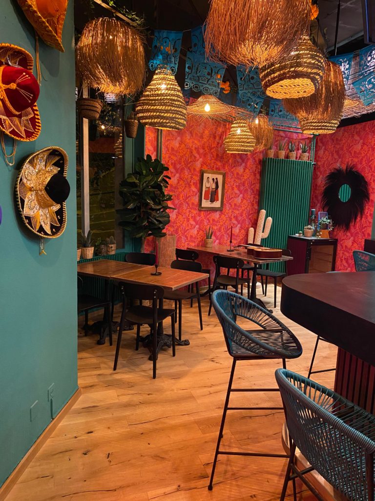 Une table à La Esquina